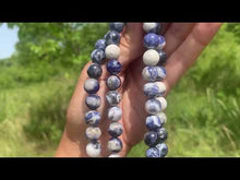 Charger et lire la vidéo dans la visionneuse de la Galerie, Perles en sodalite entre 2 et 12mm SU
