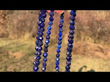 Charger et lire la vidéo dans la visionneuse de la Galerie, Perles en lapis-lazuli, forme diamant entre 6 et 10mm
