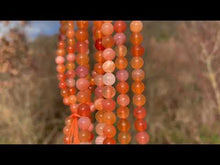 Charger et lire la vidéo dans la visionneuse de la Galerie, Perles en agate du Botswana entre 4 et 12mm
