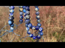 Charger et lire la vidéo dans la visionneuse de la Galerie, Perles en lapis-lazuli entre 4 et 14mm LU
