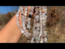 Charger et lire la vidéo dans la visionneuse de la Galerie, Perles en agate du Montana entre 4 et 12mm
