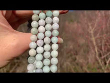 Charger et lire la vidéo dans la visionneuse de la Galerie, Perles en jade jadéite entre 6 et 8mm
