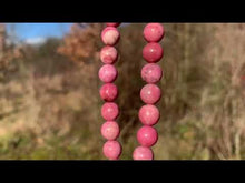 Charger et lire la vidéo dans la visionneuse de la Galerie, Perles en jaspe rose entre 6 et 10mm

