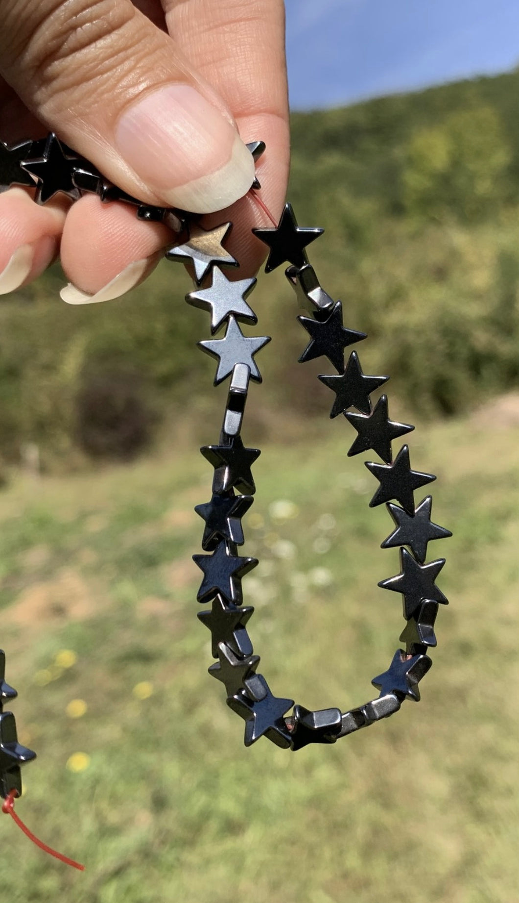 Perles en hématite forme étoile entre 4 et 10mm