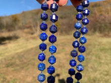 Charger l&#39;image dans la galerie, Perles en lapis-lazuli entre 8 et 10mm
