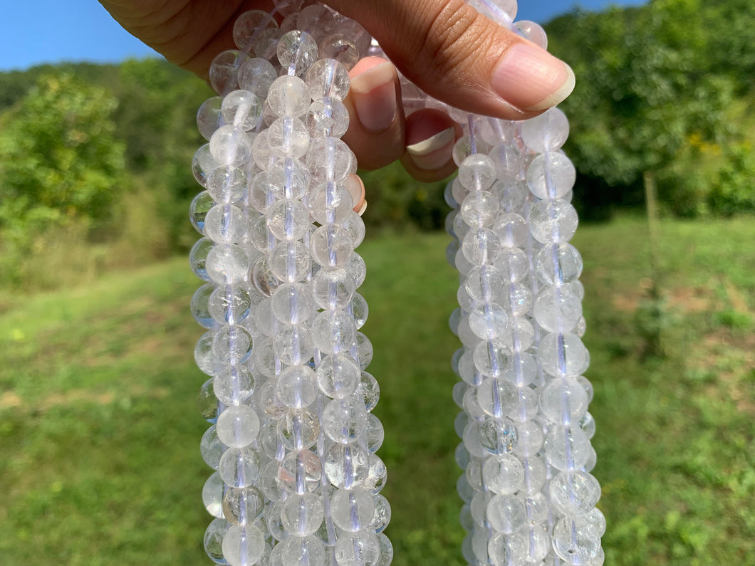 Perles en cristal de roche très inclus entre 4 et 10mm
