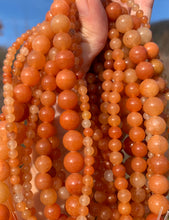 Charger l&#39;image dans la galerie, Perles en aventurine orange entre 4 et 12mm
