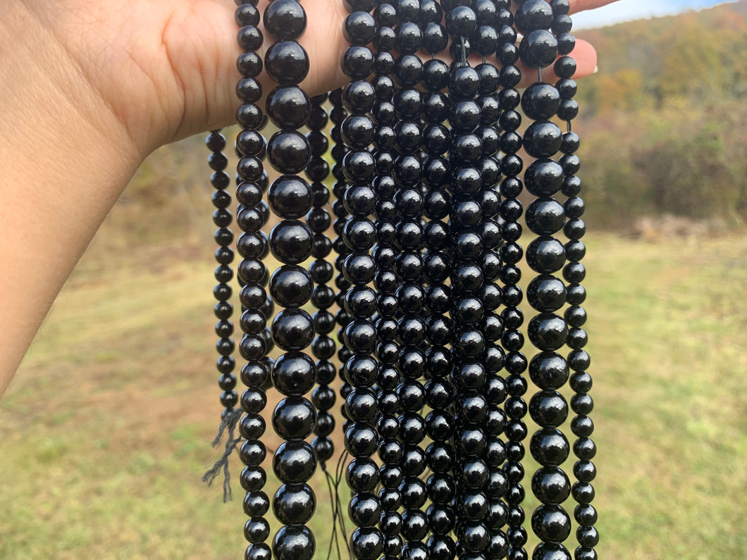 Perles en tourmaline noire entre 4 et 12mm