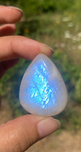 Charger l&#39;image dans la galerie, VENDU Labradorite blanche d&#39;Afrique 29
