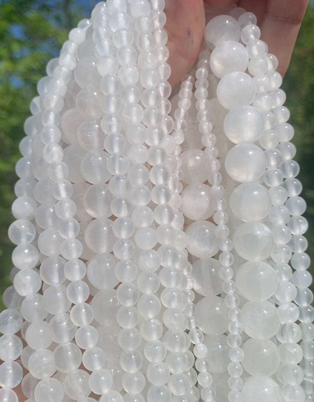 Perles en calcite translucide entre 4 et 12mm